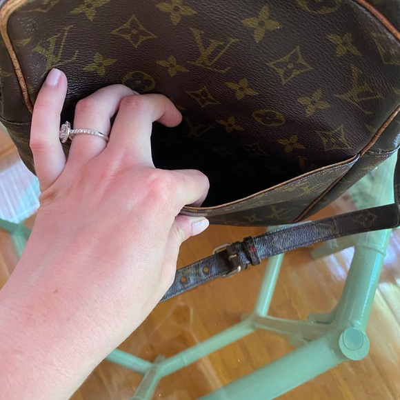 Authentic Vintage Louis Vuitton Cross Body - Picture 3 of 5